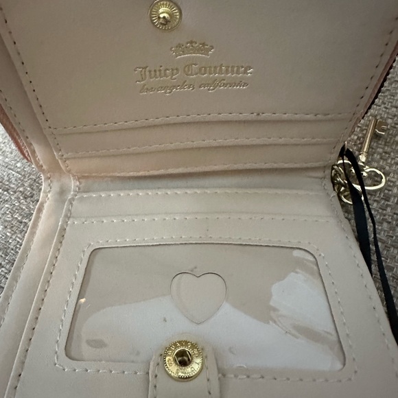 Juicy Couture Forbidden Fruit Wallet With Cream Citrus Print New With Key Charm - Picture 10 of 12